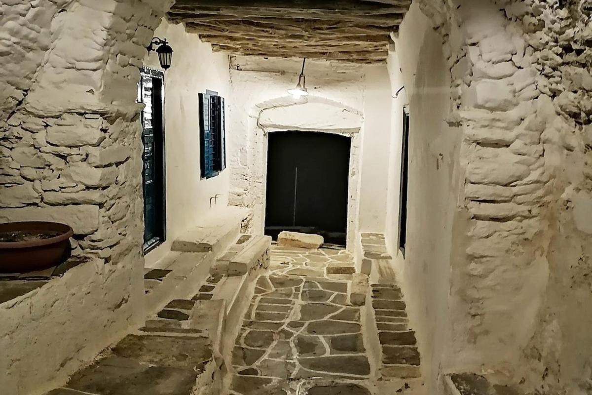 Kastro Gate Apartment ,entrance to an ancient village Kástron Exterior foto